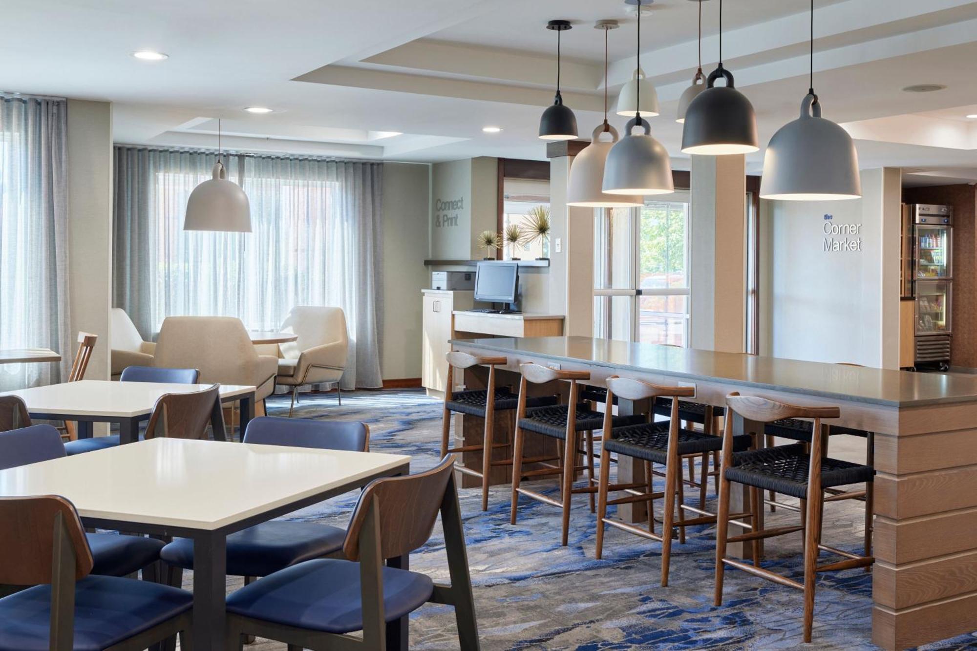 Fairfield Inn & Suites Burlington Eksteriør bilde