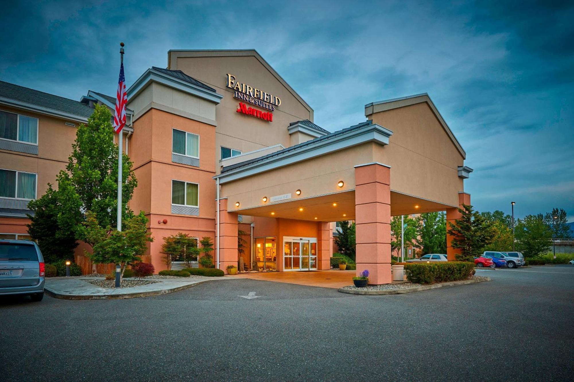 Fairfield Inn & Suites Burlington Eksteriør bilde