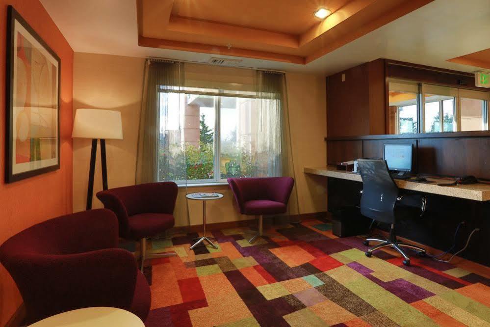 Fairfield Inn & Suites Burlington Eksteriør bilde